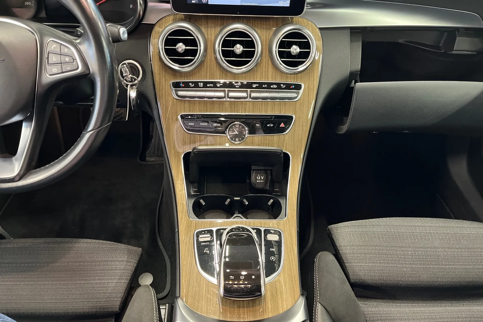 Mercedes-Benz C GLE-630 carousel image