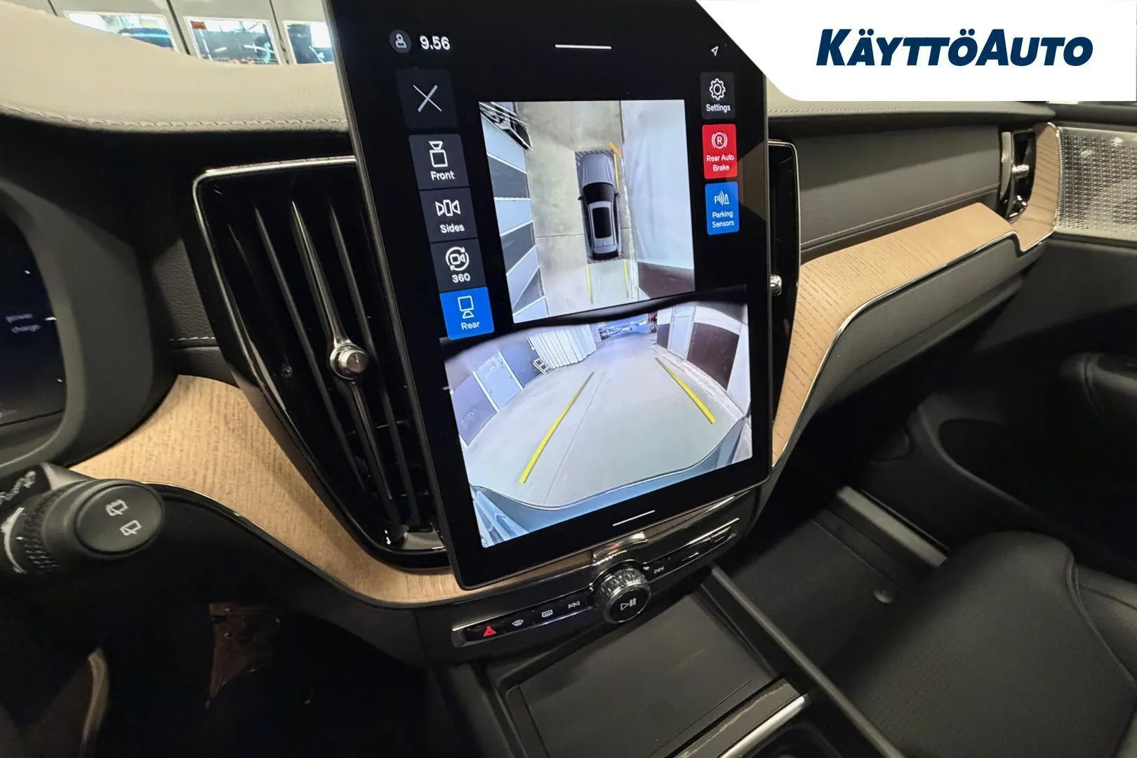 Volvo XC60 SSJ-668 carousel image
