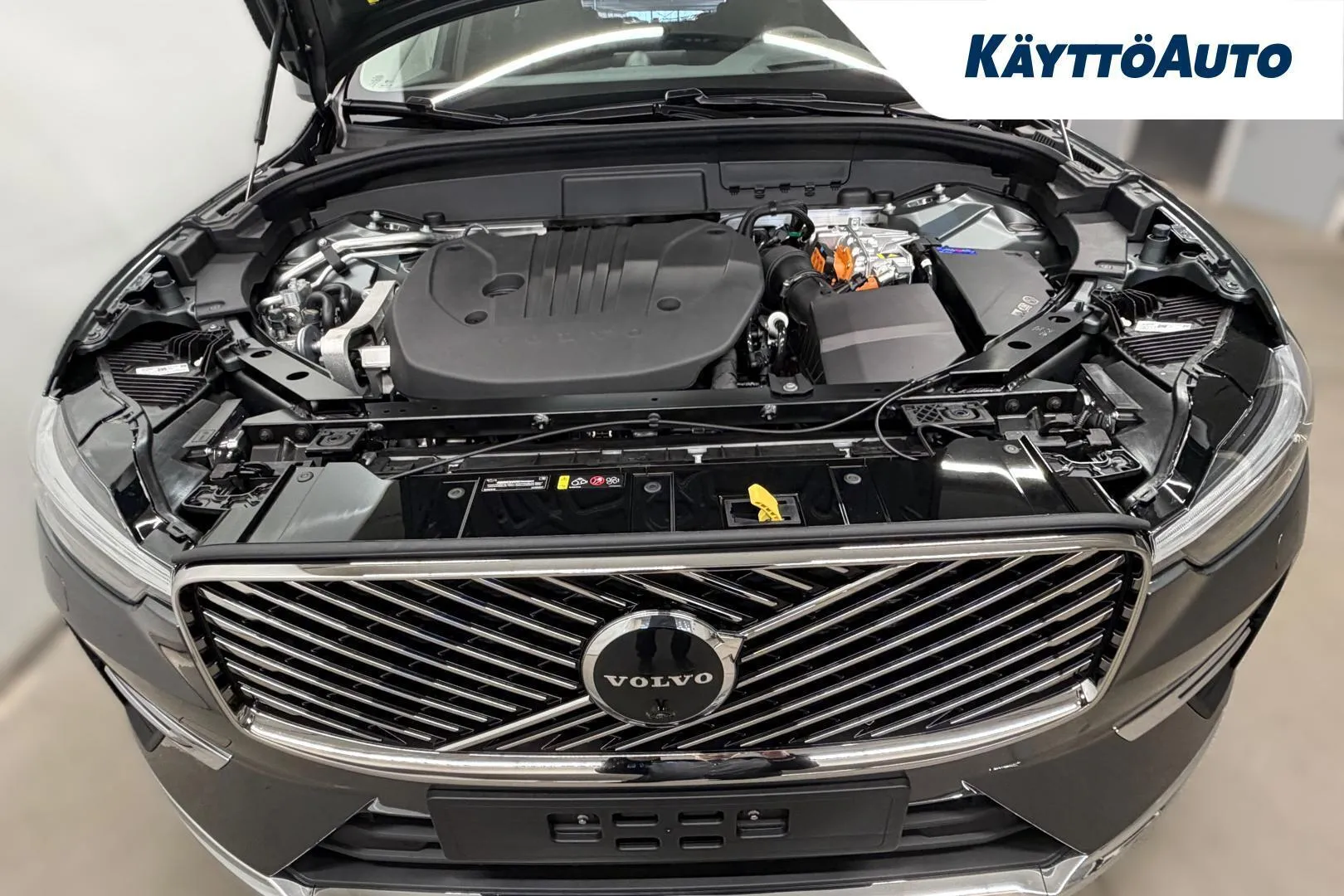 Volvo XC60 SSJ-668 carousel image