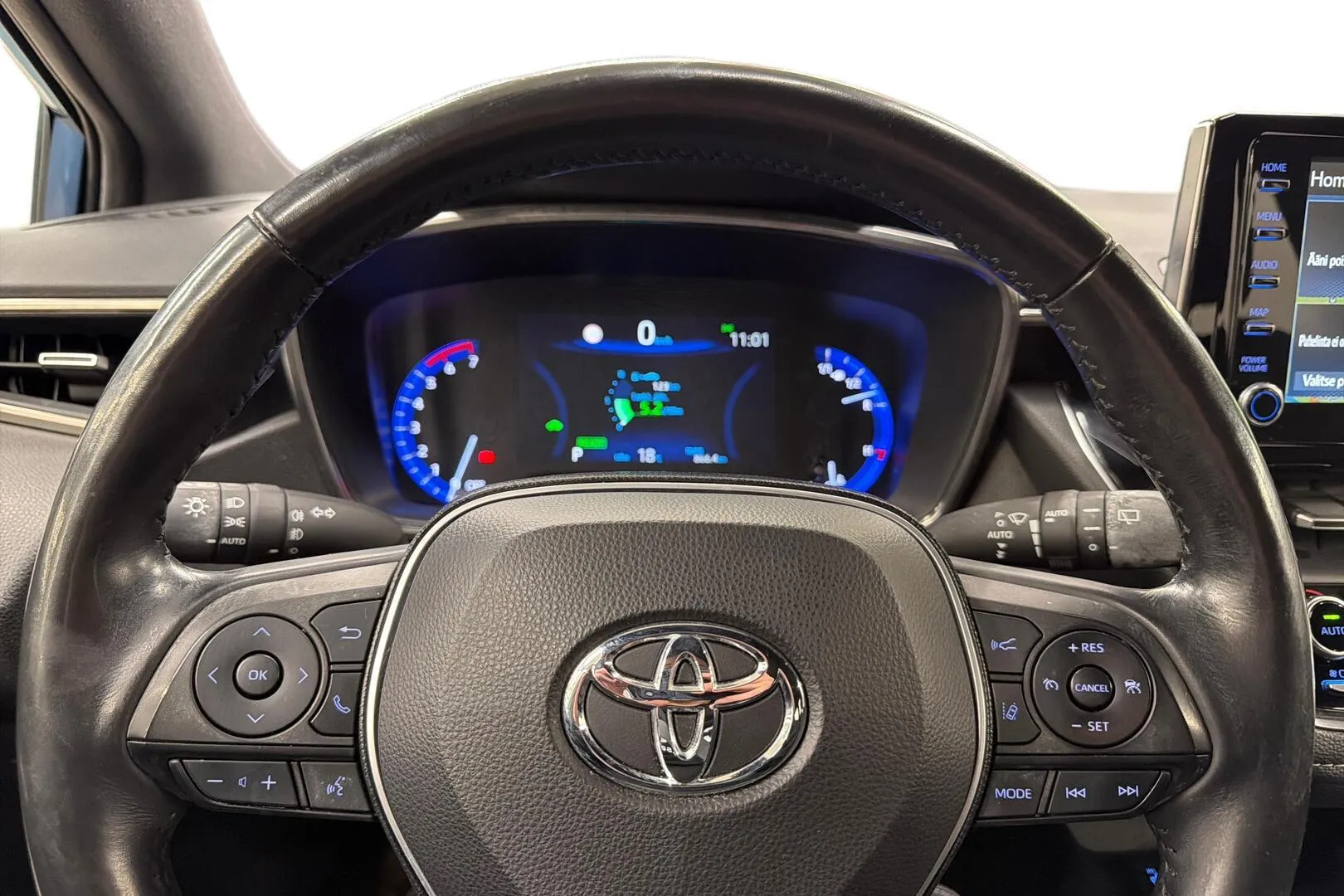 Toyota Corolla YLT-774 carousel image