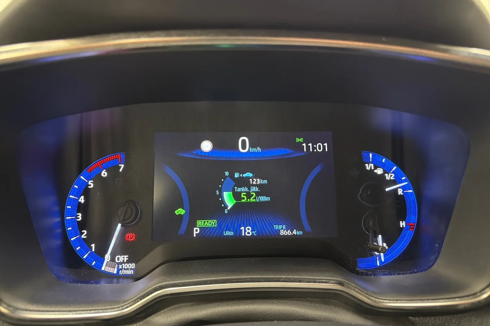 Toyota Corolla YLT-774 carousel image