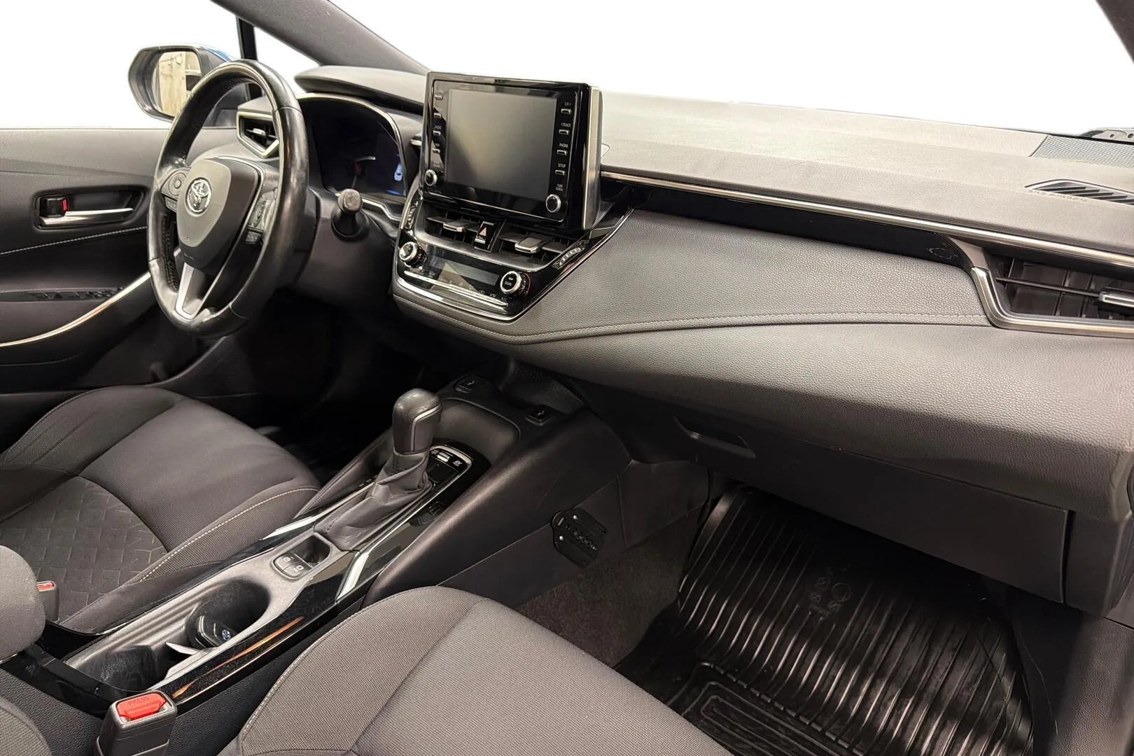 Toyota Corolla YLT-774 carousel image