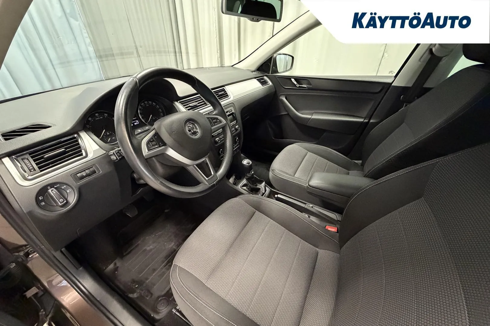Skoda Rapid CTL-446 carousel image