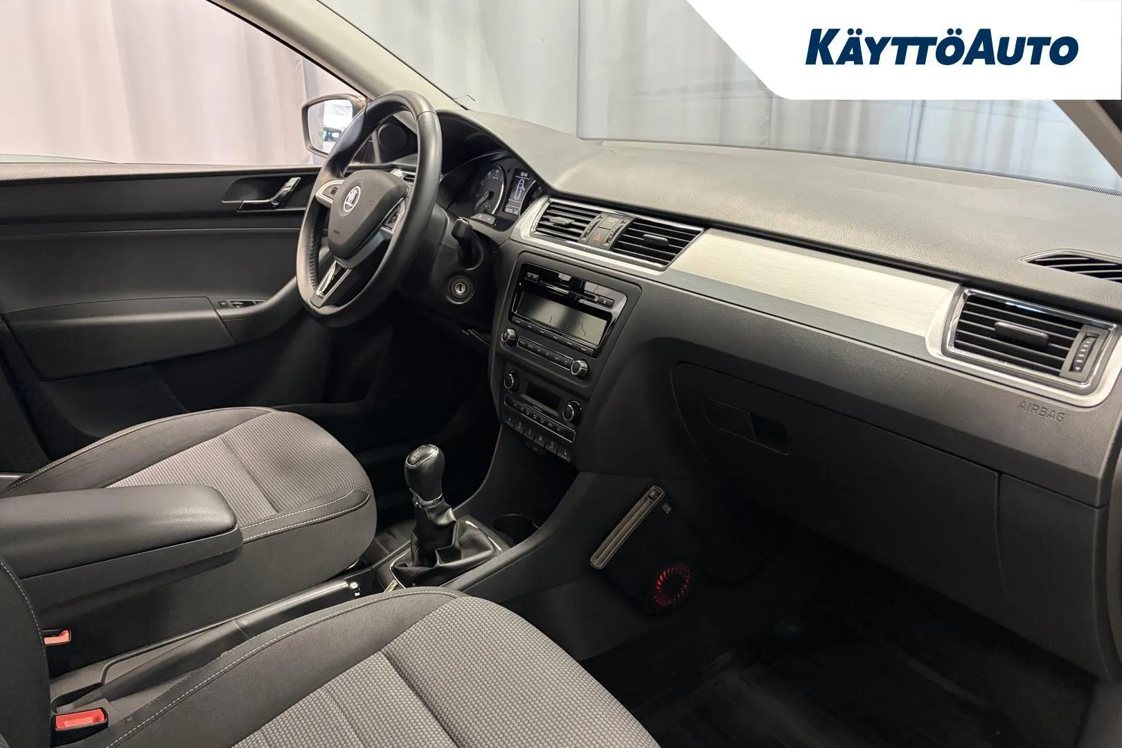 Skoda Rapid CTL-446 carousel image