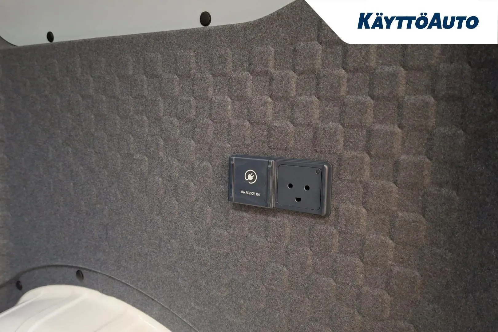 Kia PV5 Cargo NOT-938 carousel image