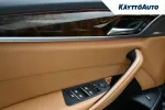 BMW 520 LNR-215 carousel thumbs