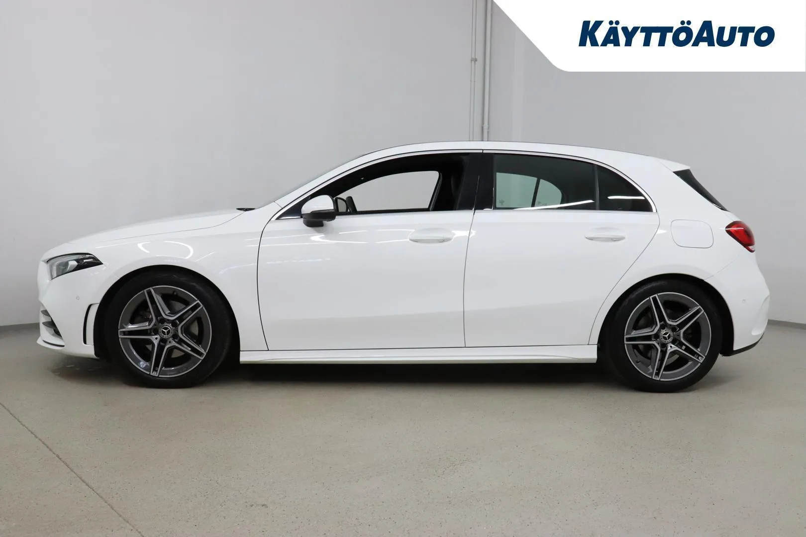 Mercedes-Benz A KUP-960 carousel image