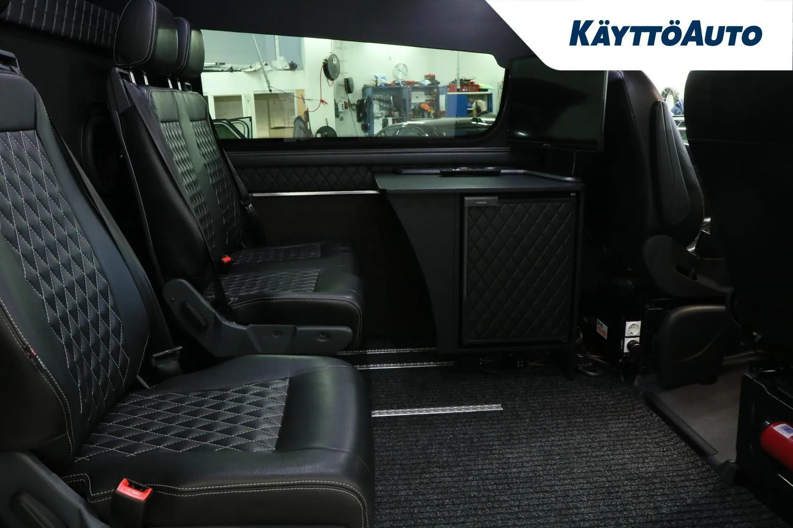 Mercedes-Benz Sprinter JLR-658 carousel image