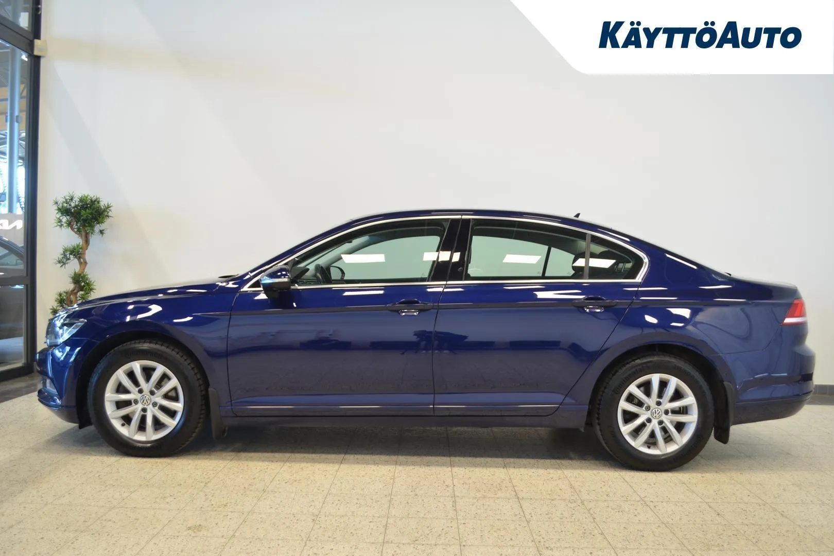 Volkswagen Passat KTN-519 carousel image