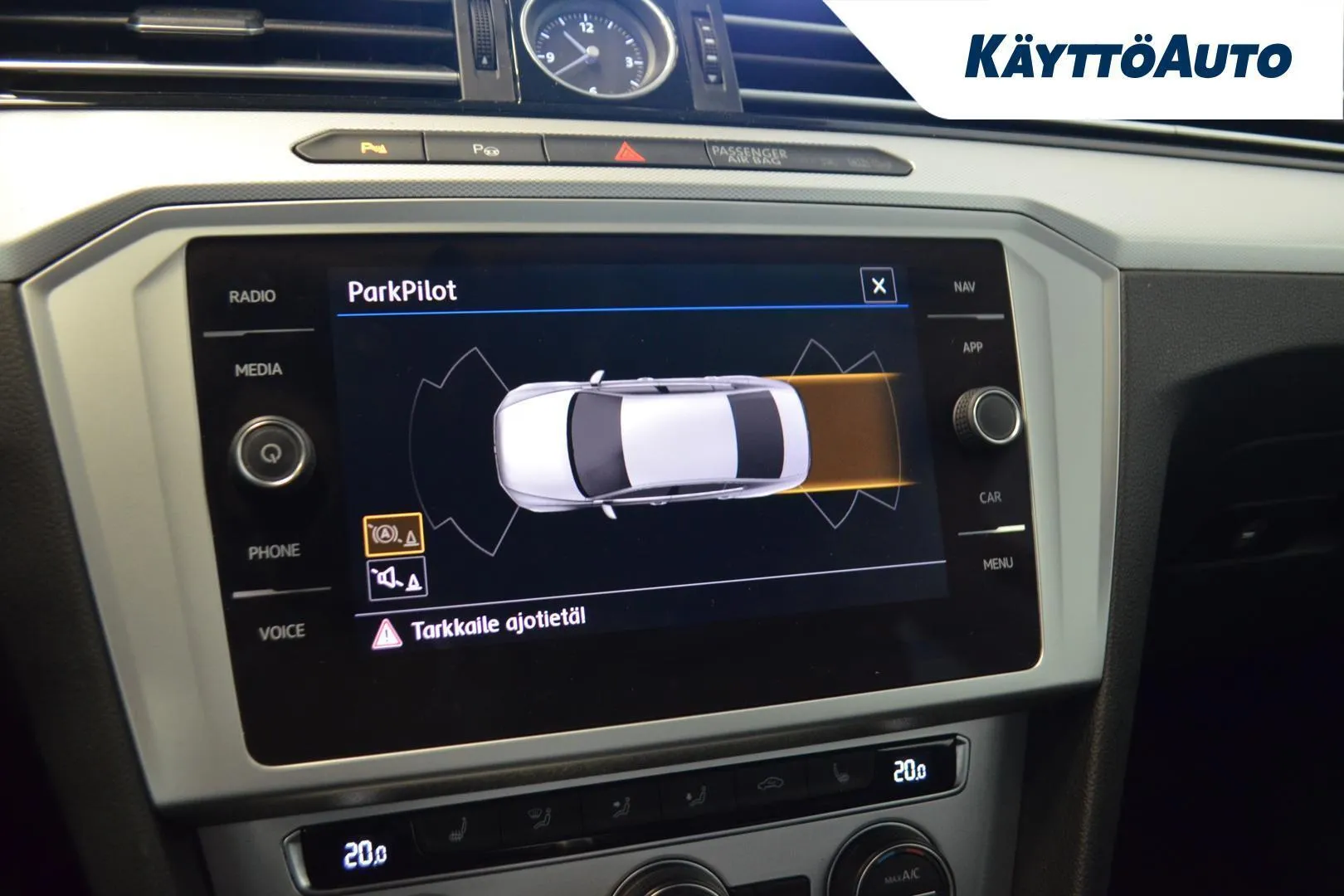 Volkswagen Passat KTN-519 carousel image