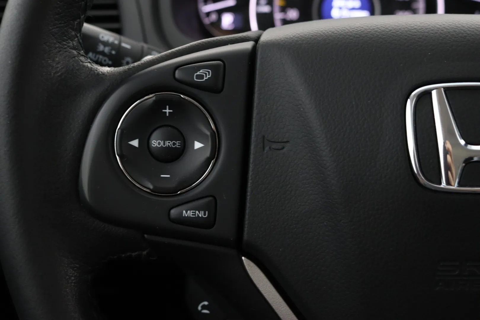 Honda CR-V GMN-898 carousel image