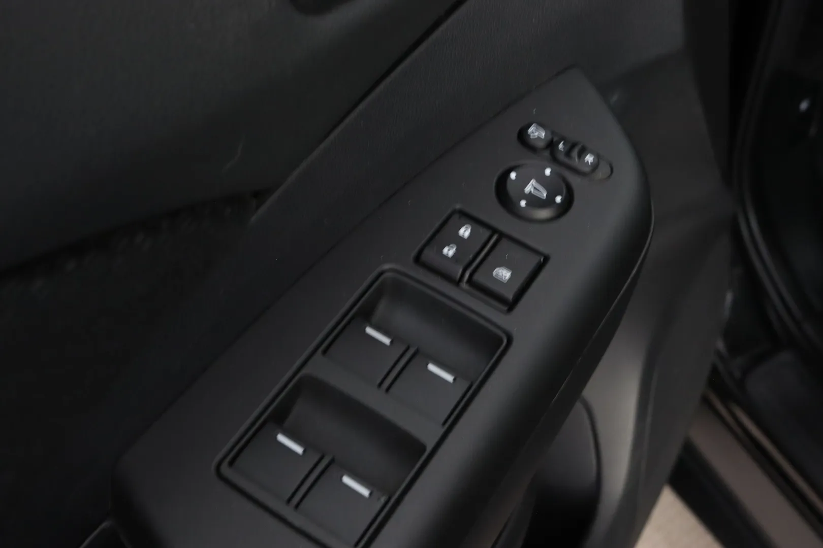Honda CR-V GMN-898 carousel image