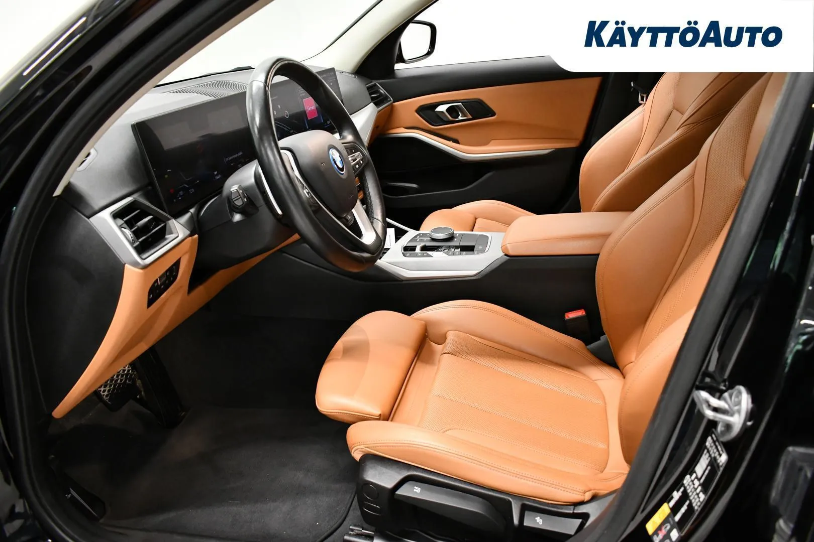 BMW 330 EUU-118 carousel image