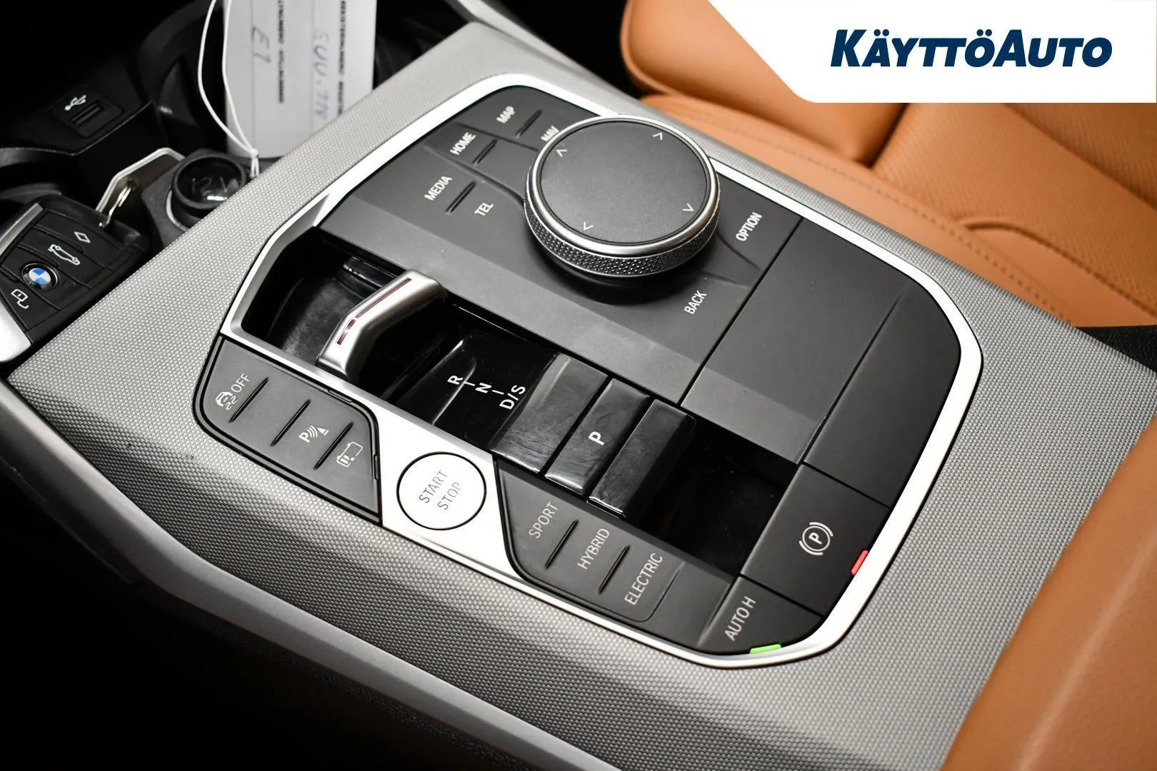 BMW 330 EUU-118 carousel image