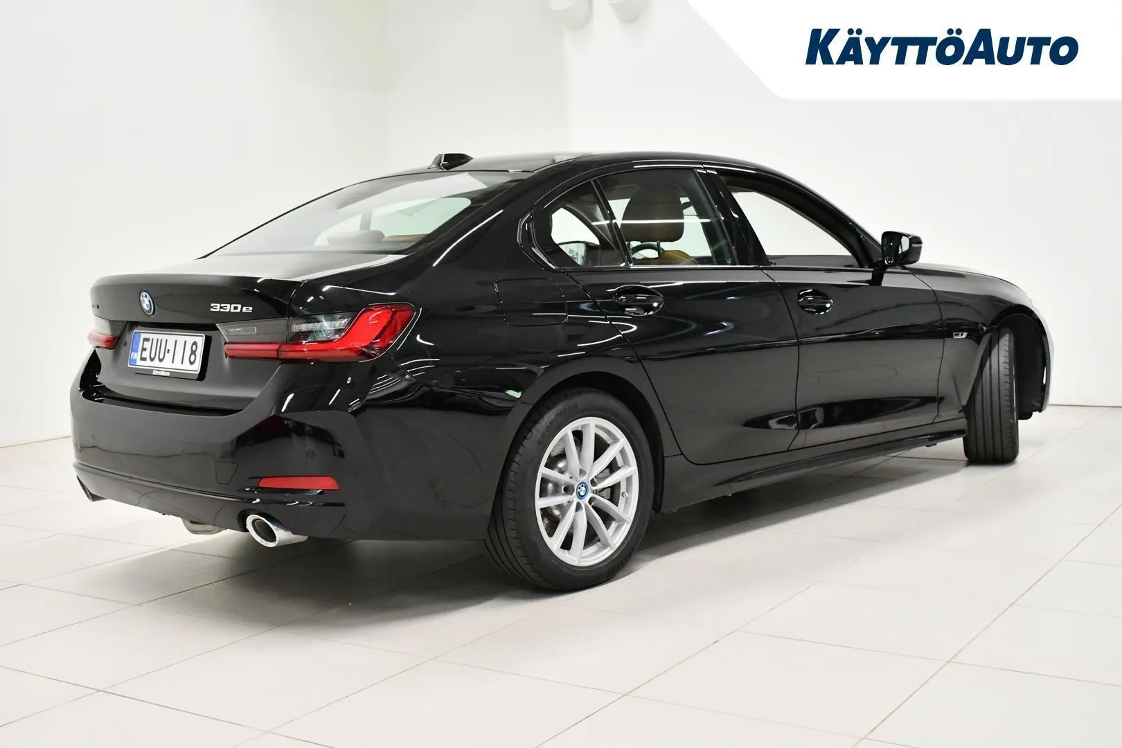 BMW 330 EUU-118 carousel image
