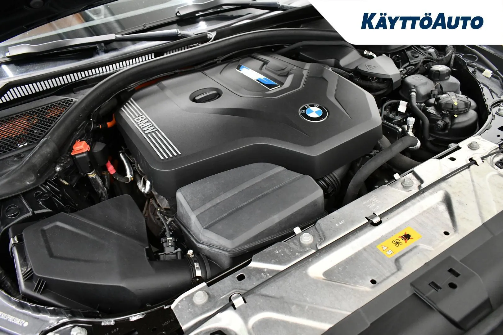 BMW 330 EUU-118 carousel image