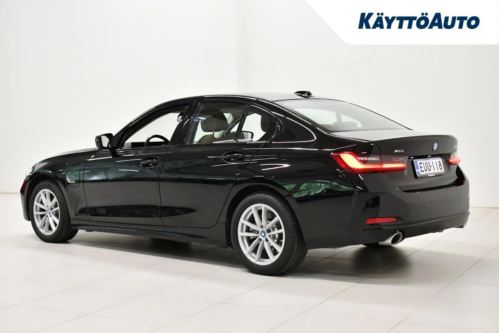 BMW 330 EUU-118 carousel image