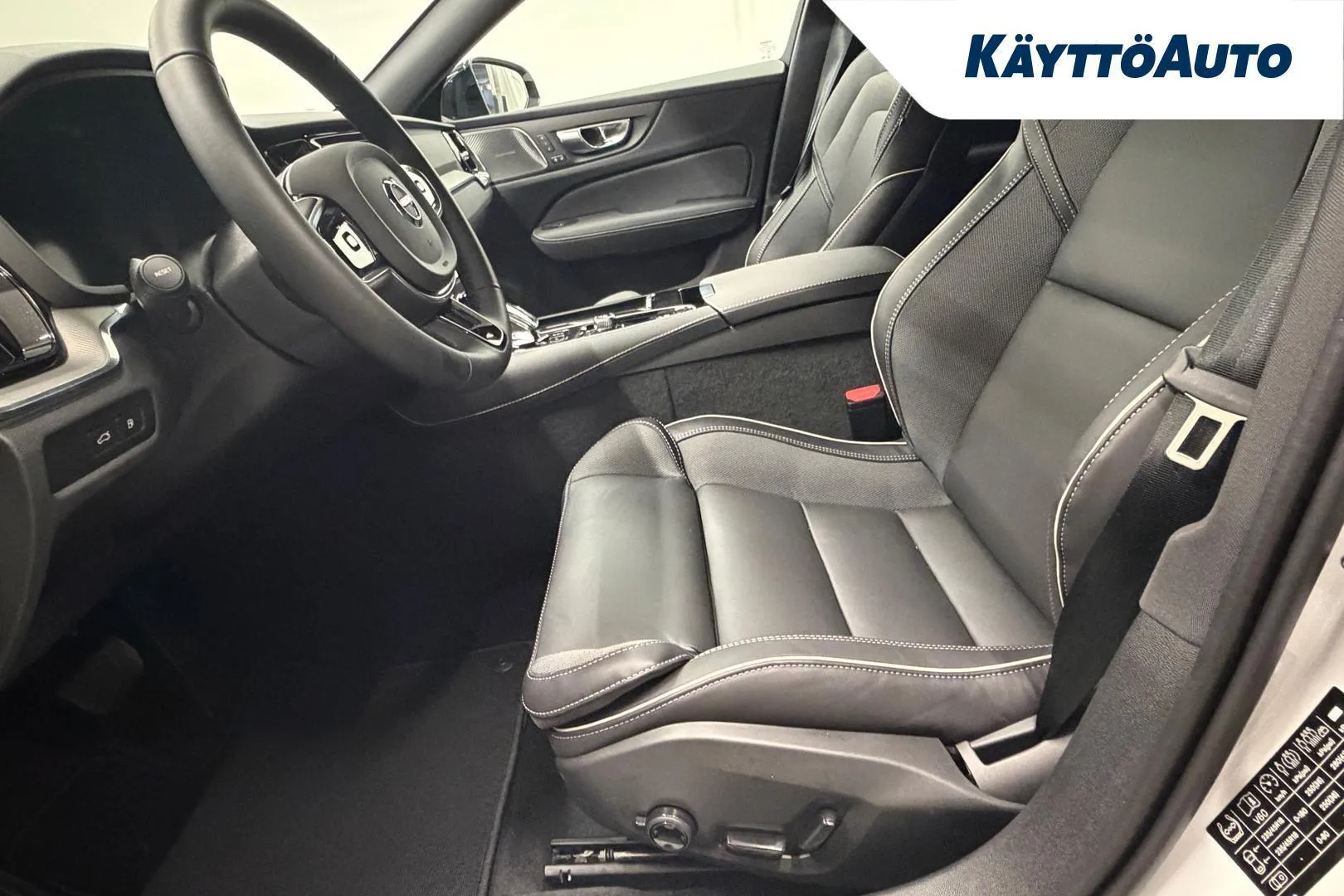 Volvo V60 KYS-196 carousel image