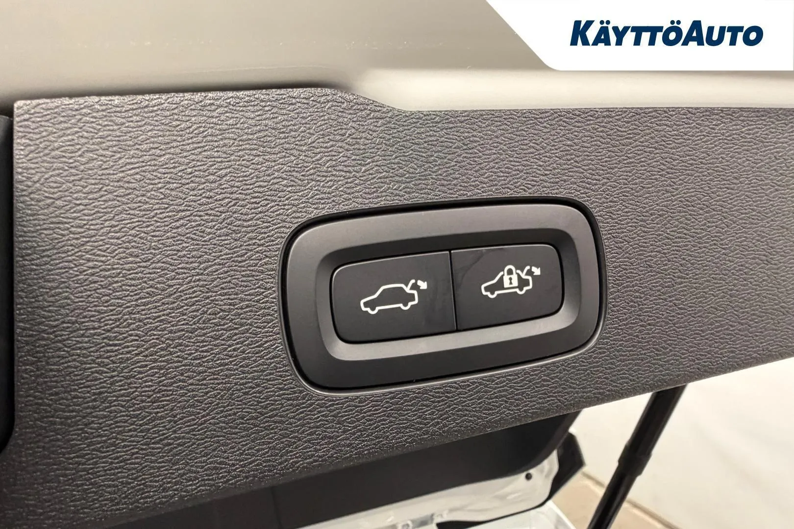 Volvo V60 KYS-196 carousel image