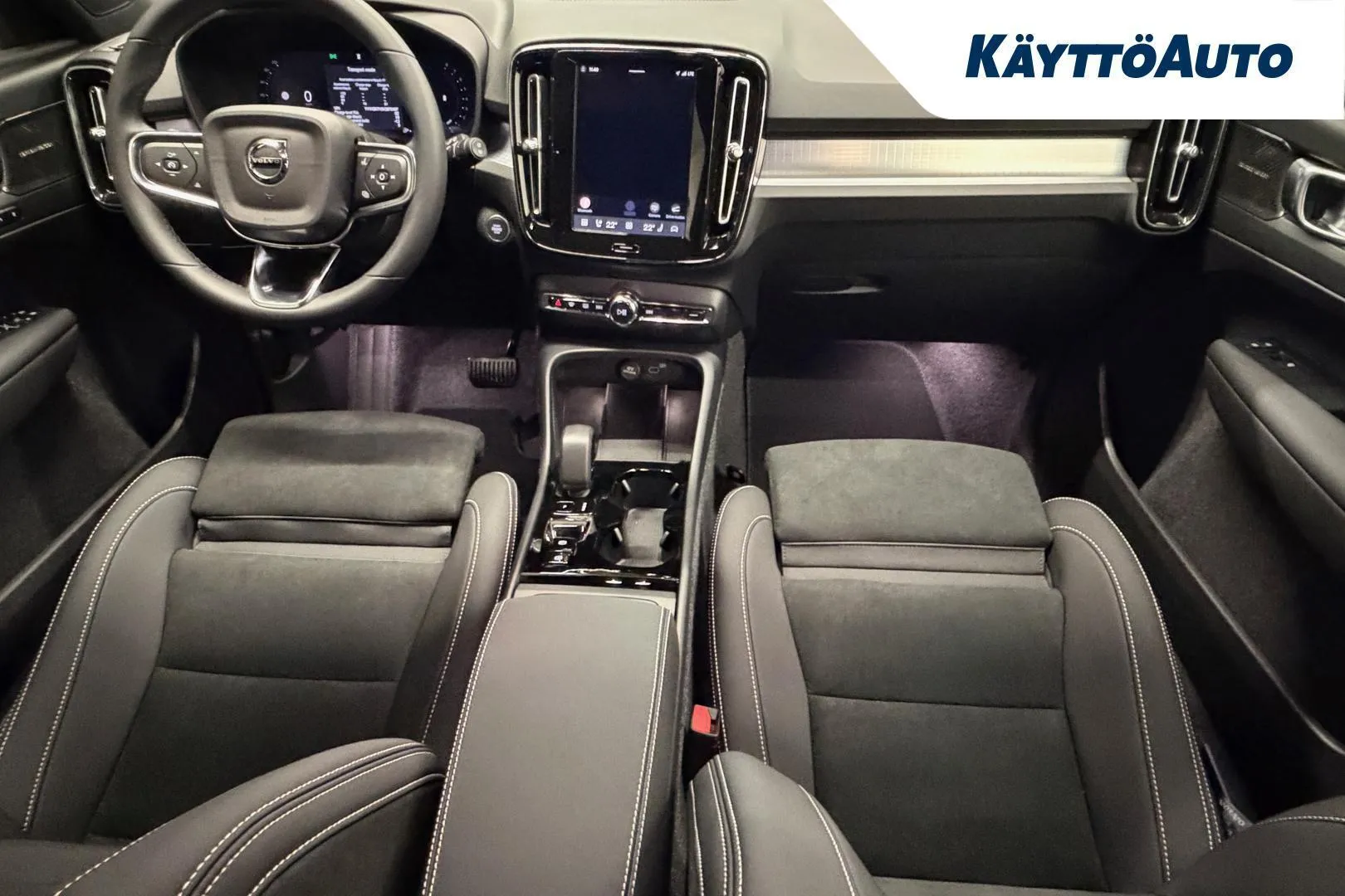 Volvo XC40 SZV-388 carousel image