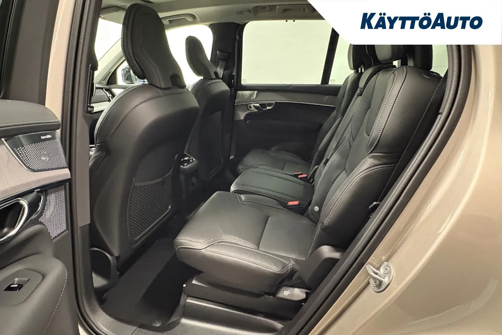 Volvo XC90 SZS-717 carousel image
