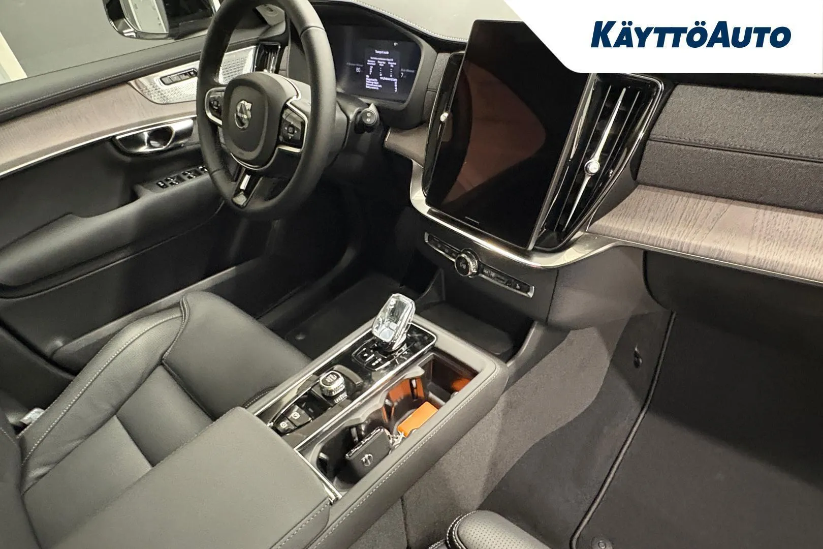 Volvo XC90 SZS-717 carousel image