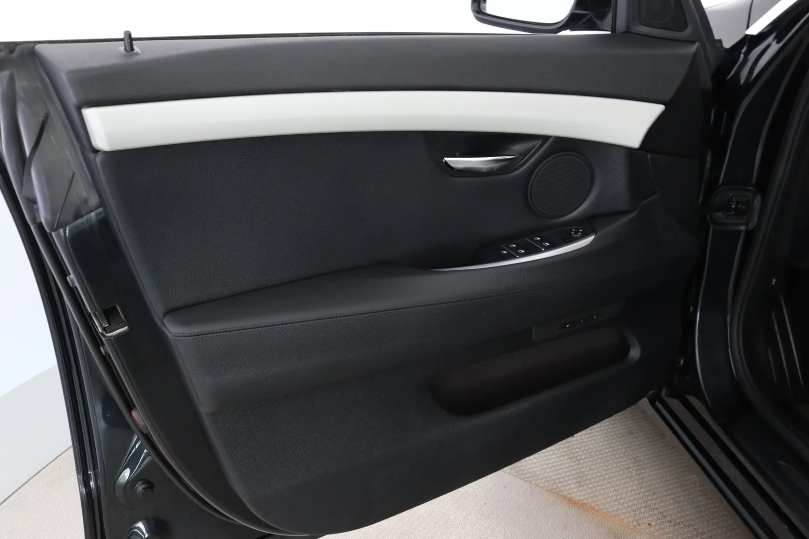 BMW 530 TOZ-290 carousel image