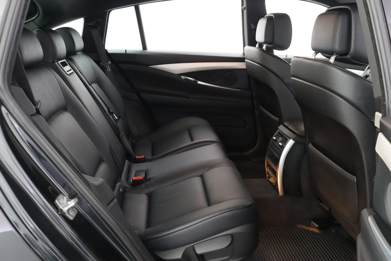 BMW 530 TOZ-290 carousel image