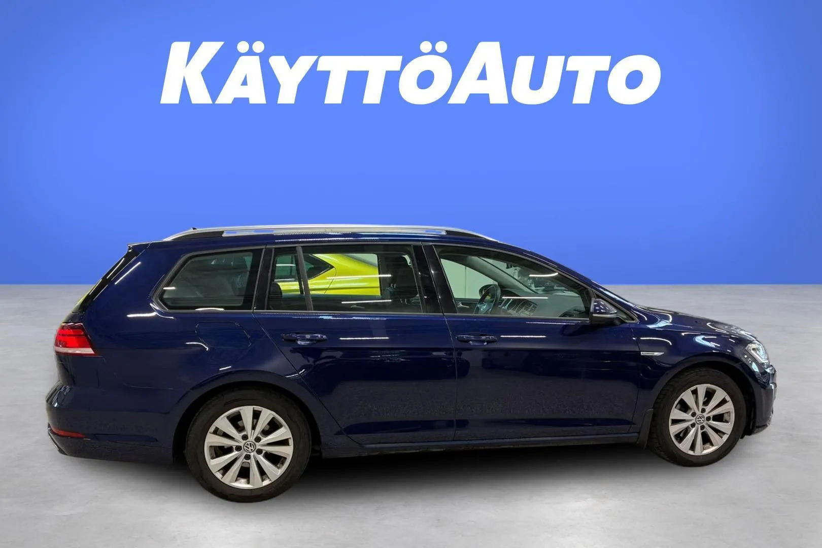 Volkswagen Golf LOU-957 carousel image