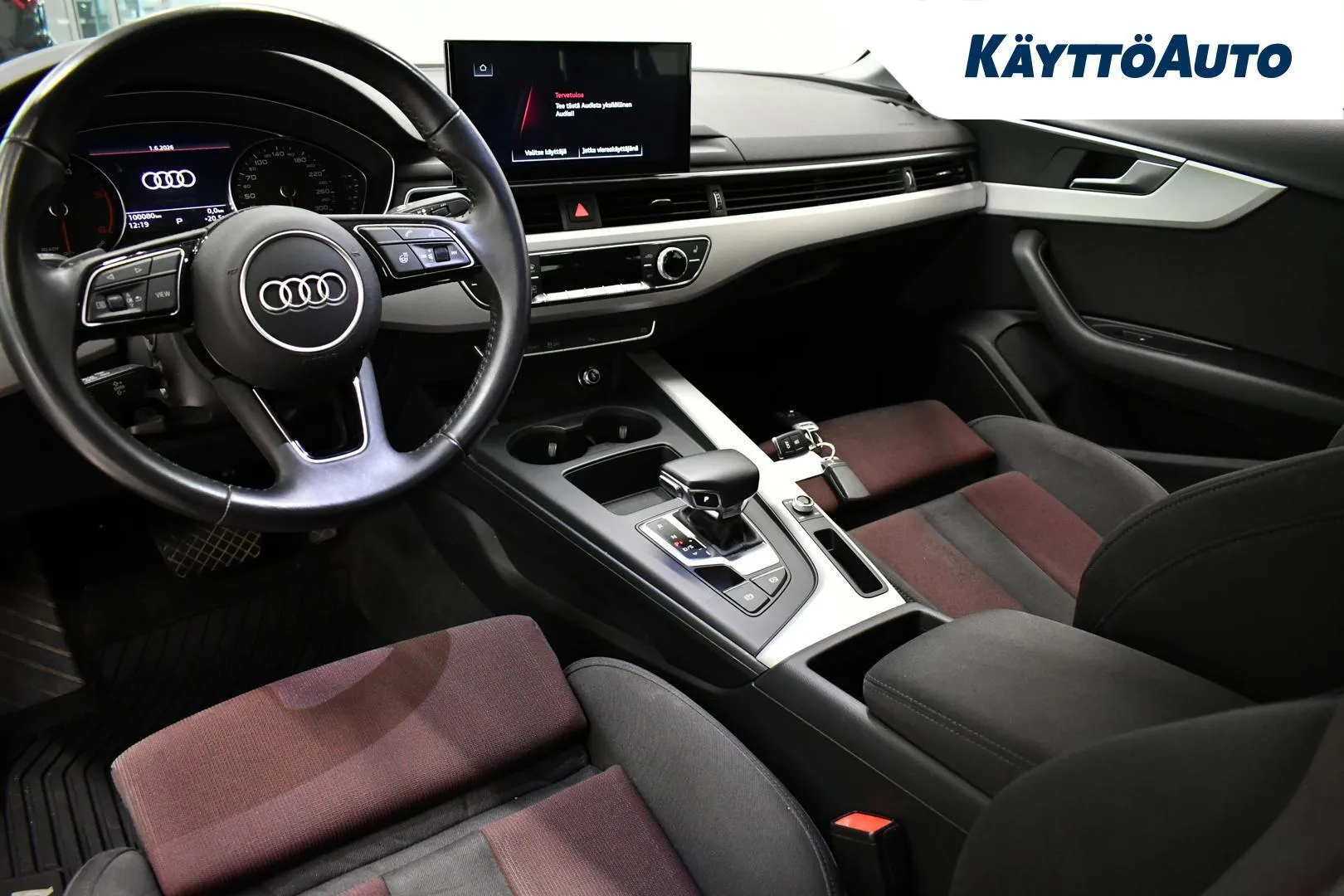 Audi A4 YKM-653 carousel image