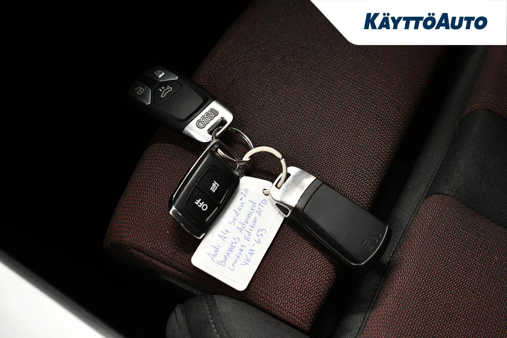 Audi A4 YKM-653 carousel image