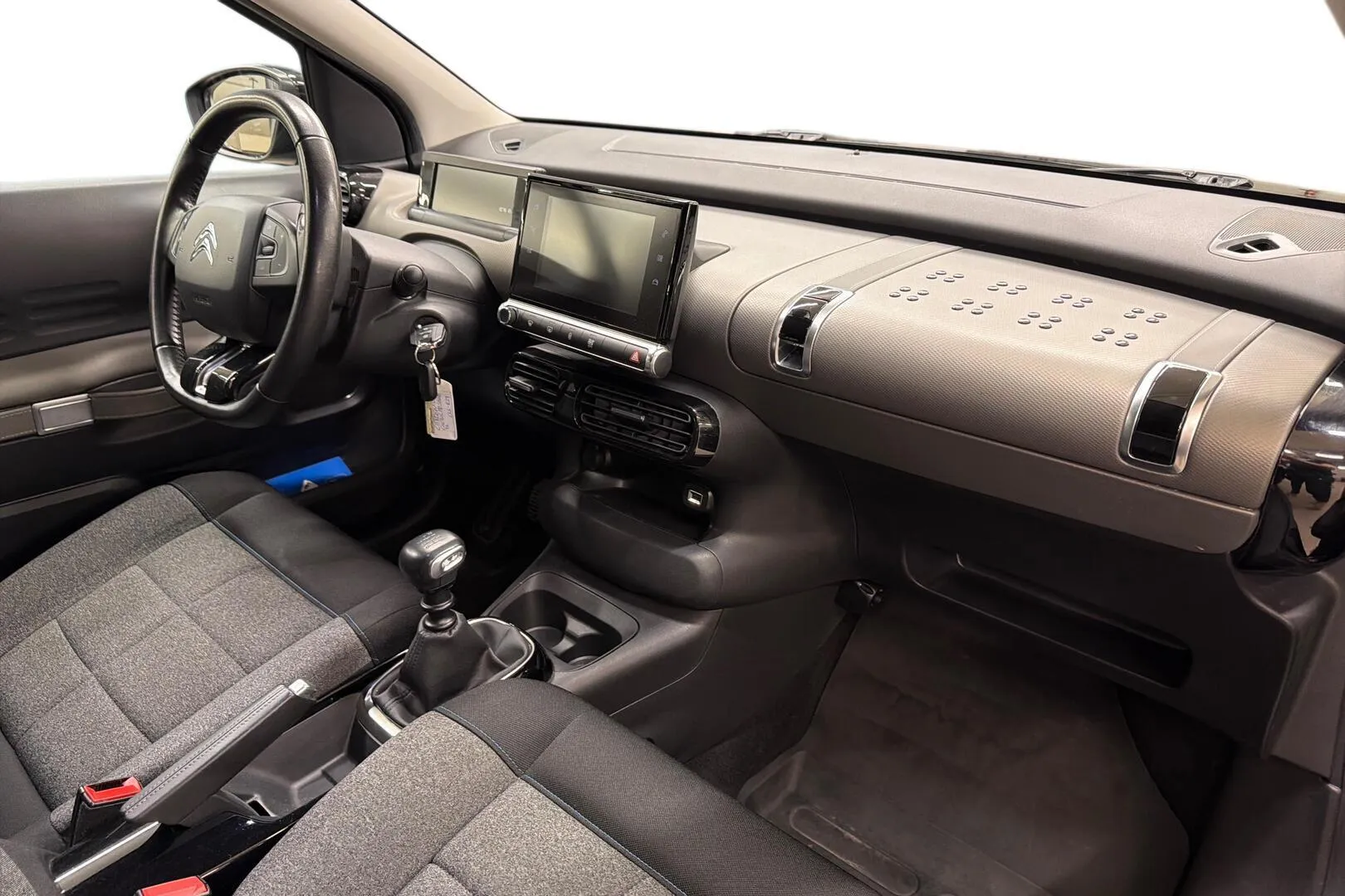 Citroen C4 Cactus CLS-829 carousel image