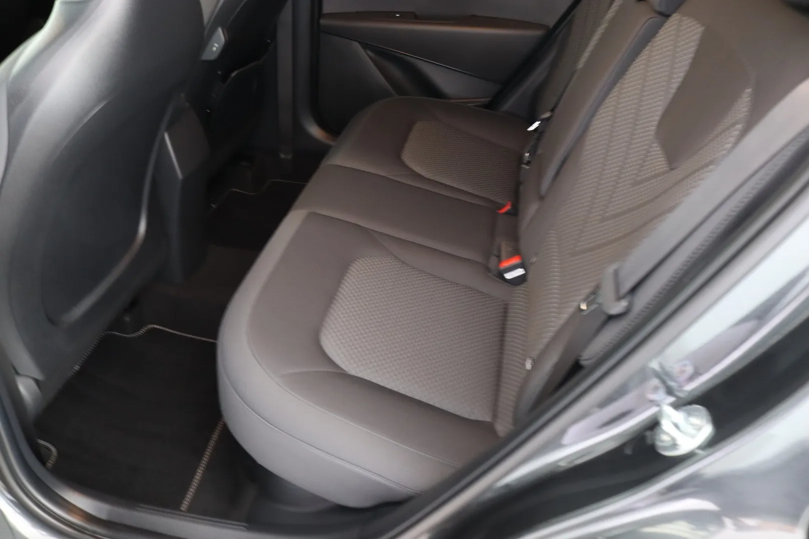Kia Niro NNS-602 carousel image