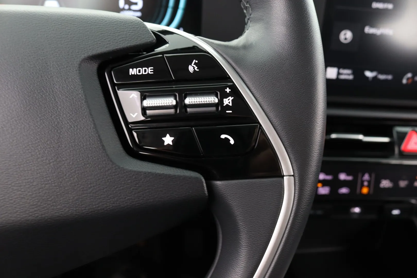 Kia Niro NNS-602 carousel image