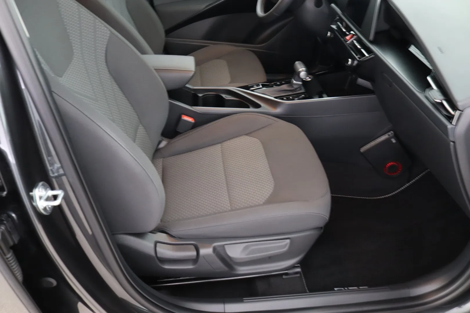 Kia Niro NNS-602 carousel image