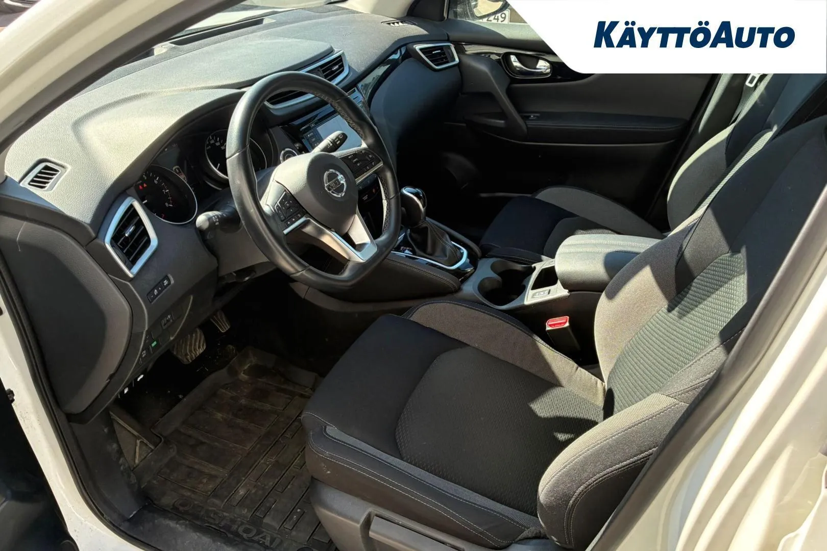 Nissan Qashqai GOI-651 carousel image