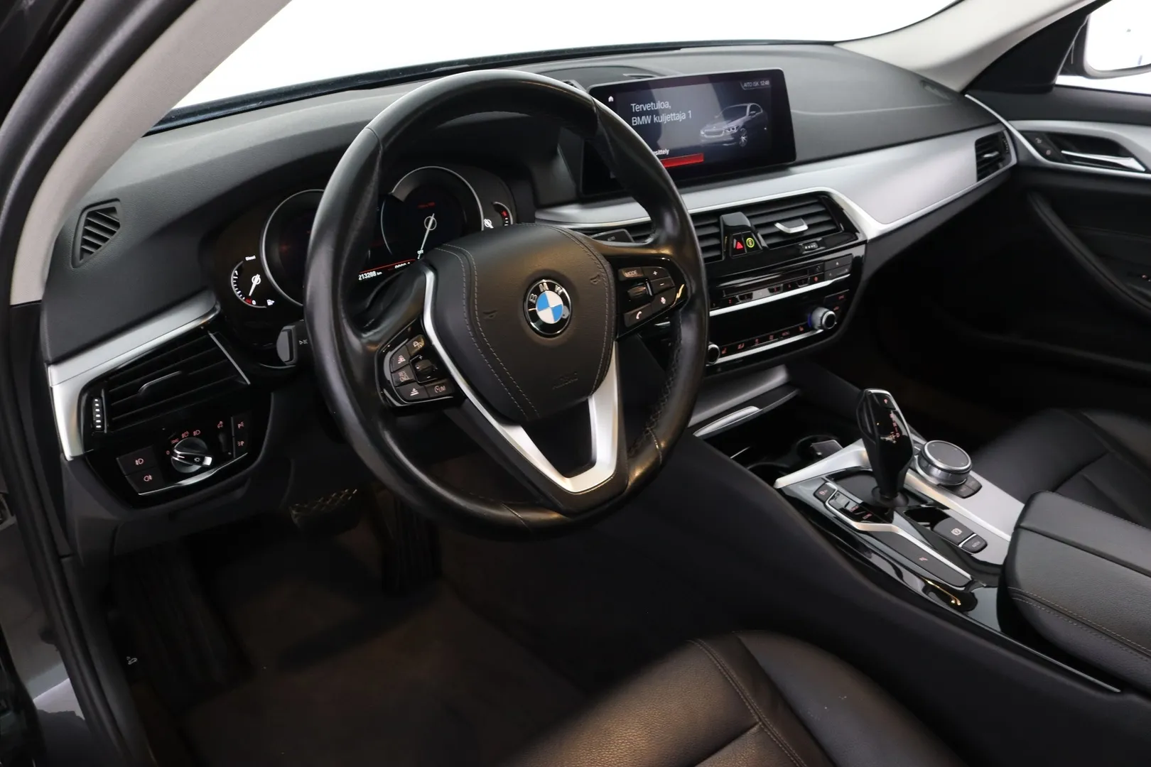 BMW 520 BXH-434 carousel image