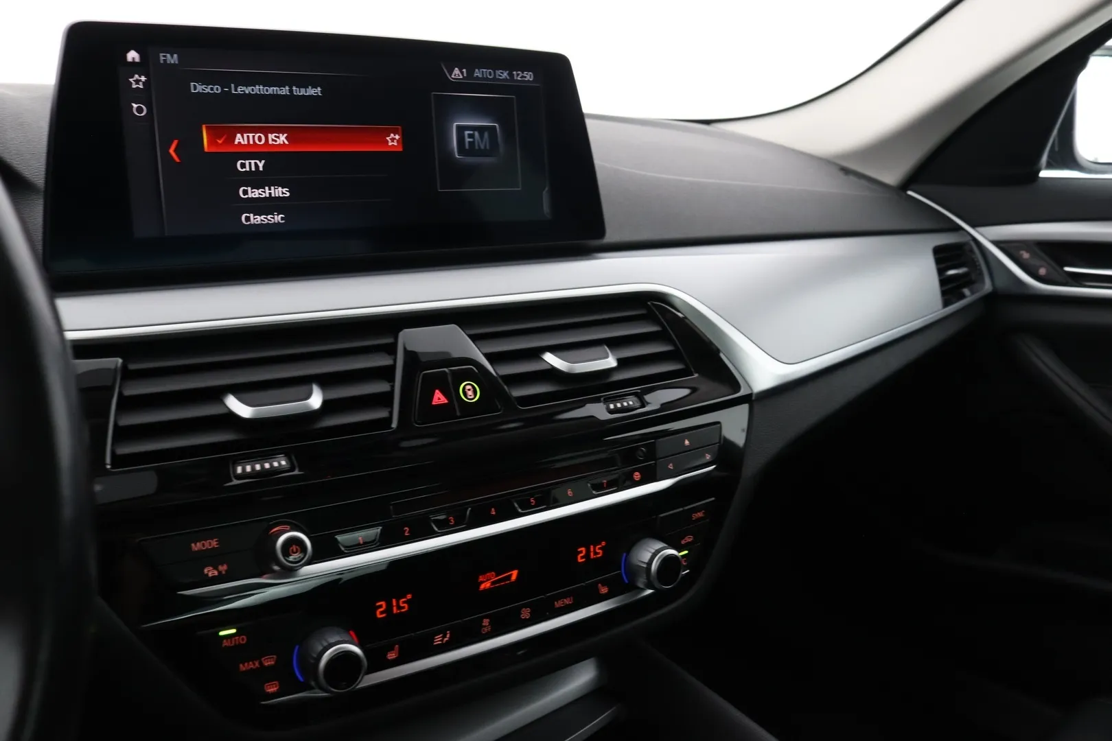 BMW 520 BXH-434 carousel image