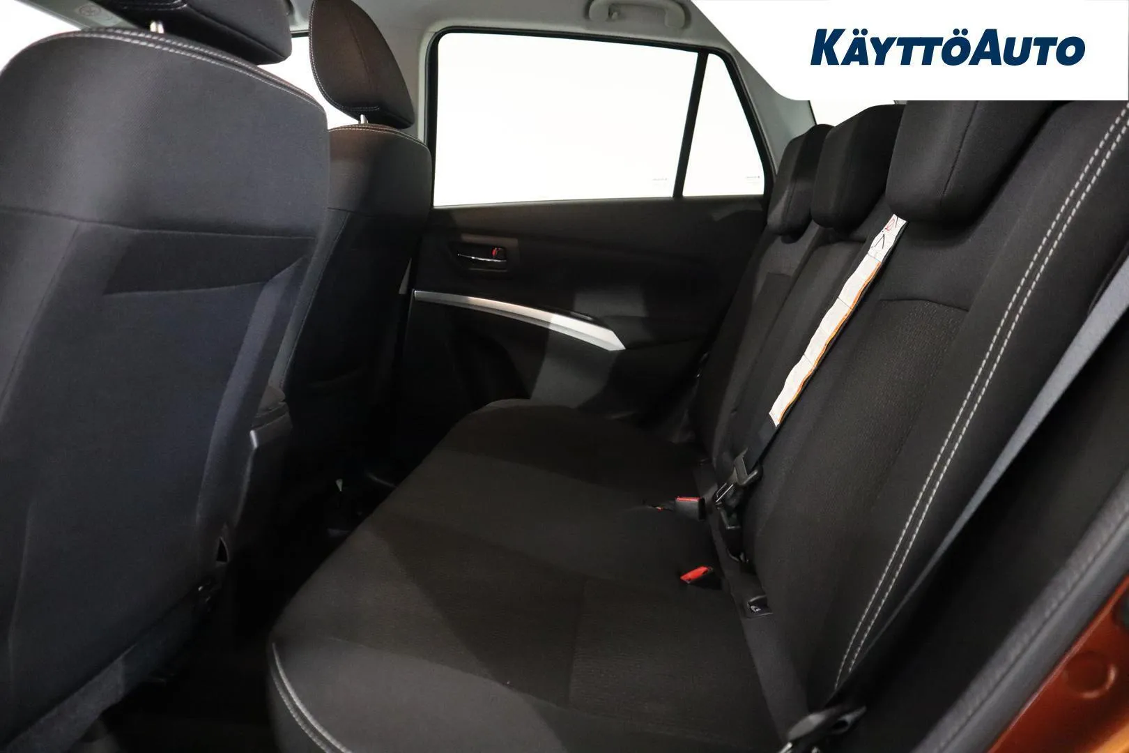 Suzuki SX4 S-Cross JKP-622 carousel image