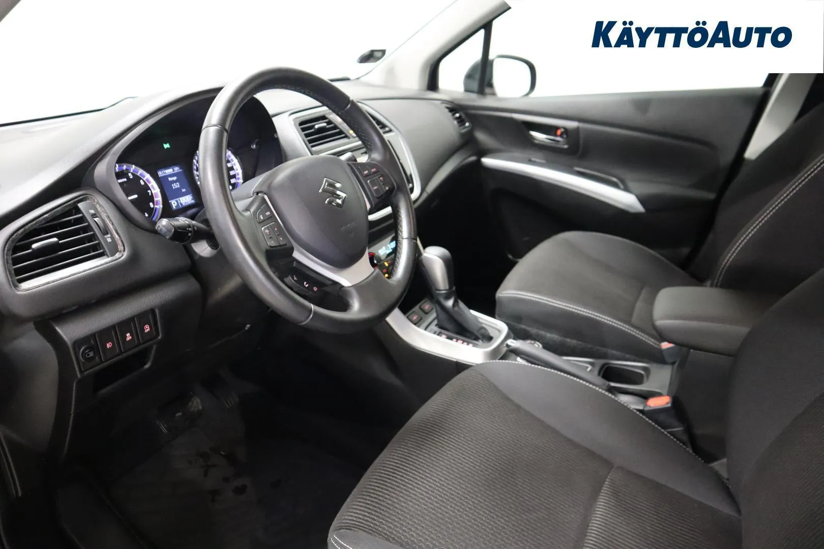 Suzuki SX4 S-Cross JKP-622 carousel image