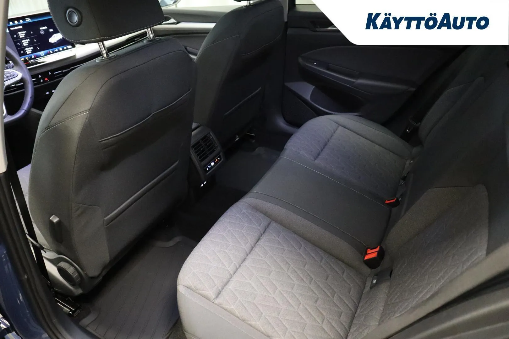 Volkswagen Golf SSK-401 carousel image