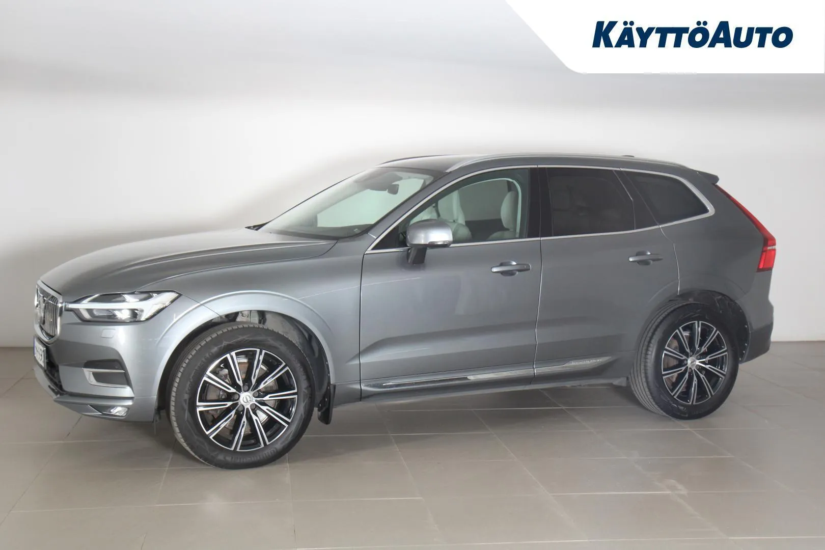 Volvo XC60 ZMH-990 carousel image