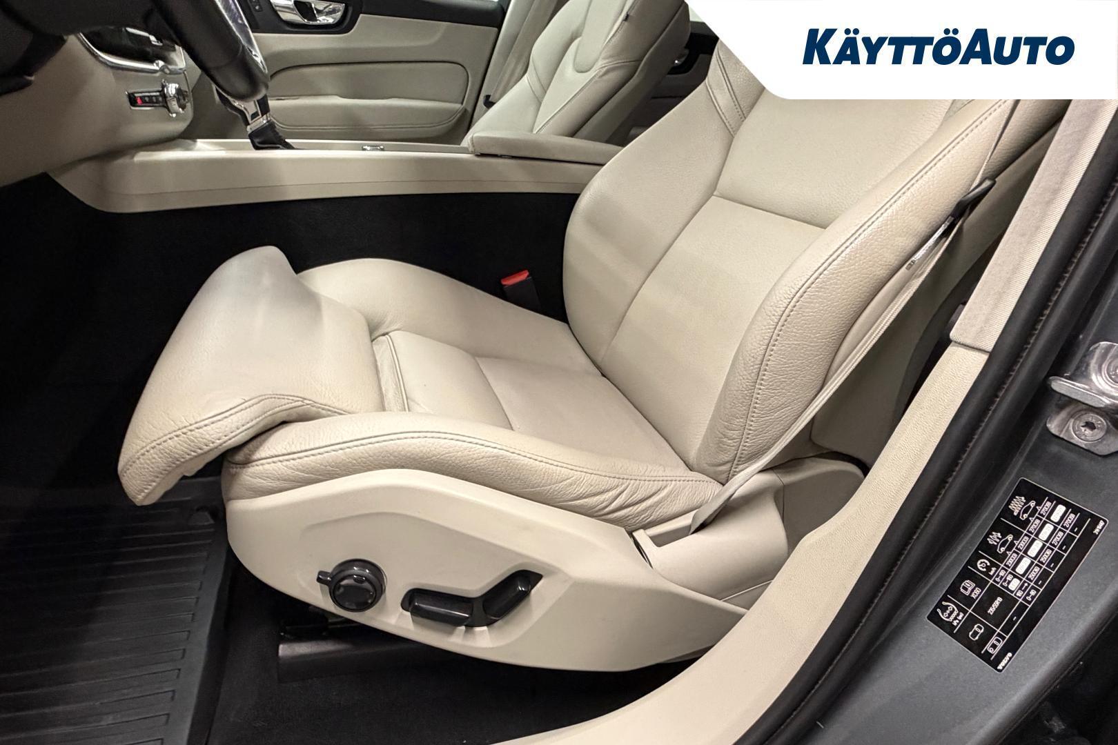 Volvo XC60 2018, kuva 7/28