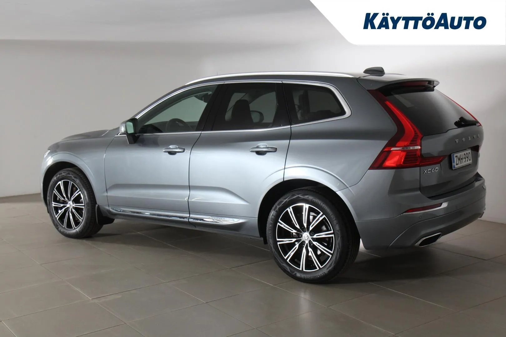 Volvo XC60 ZMH-990 carousel image