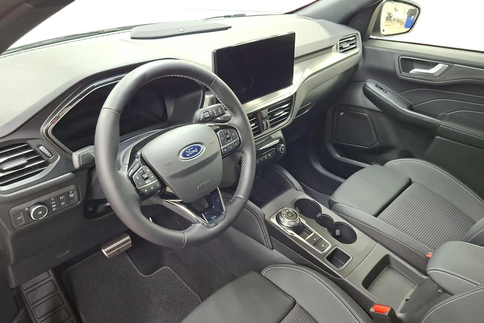 FORD KUGA FSZ-399 carousel image