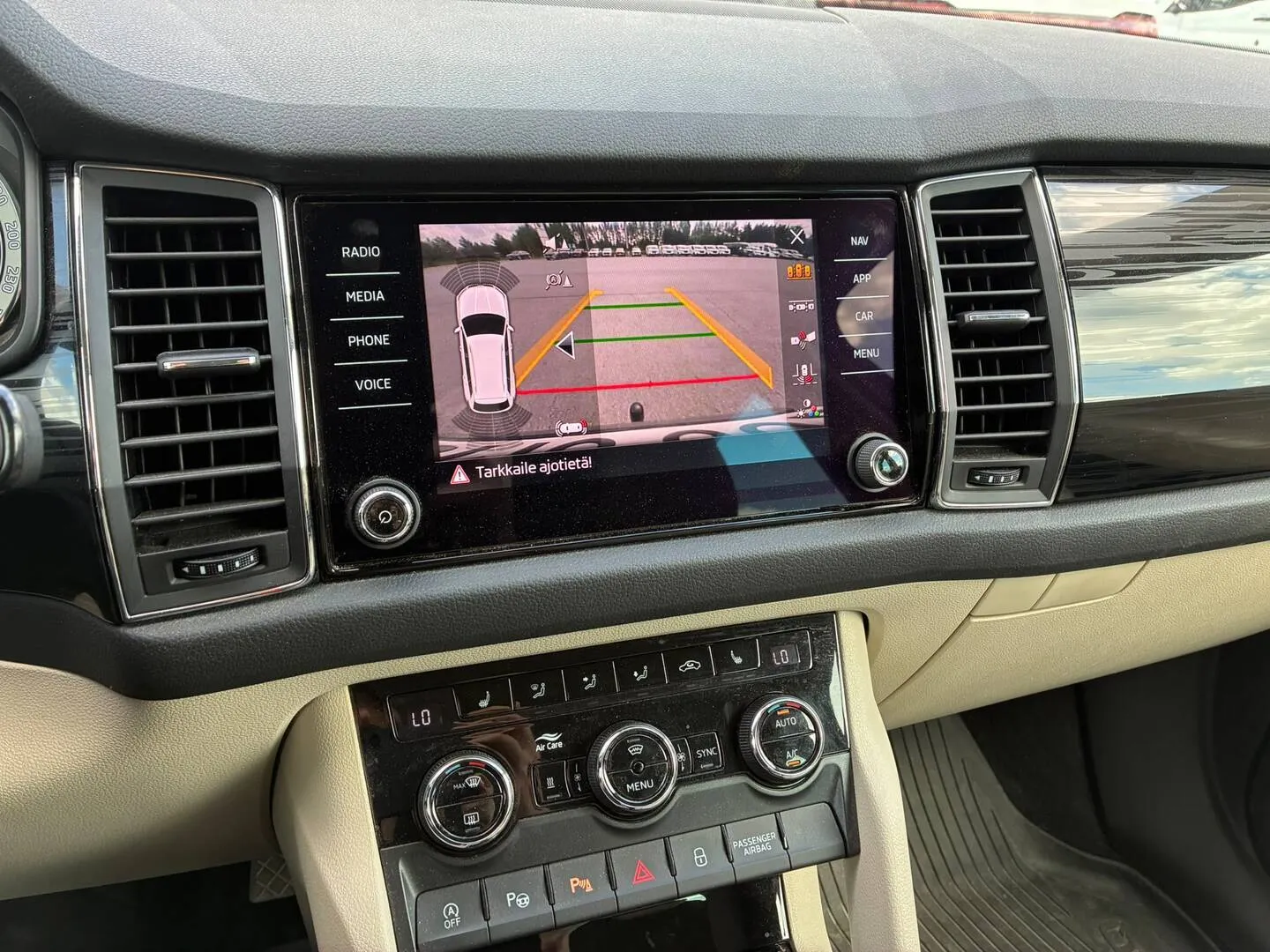 Skoda Kodiaq GMU-602 carousel image