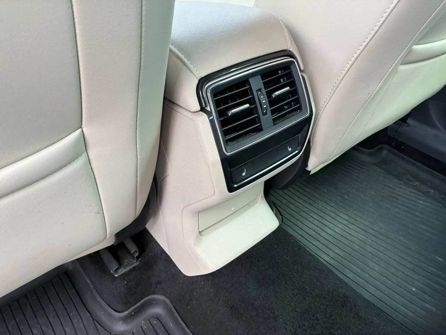 Skoda Kodiaq GMU-602 carousel image