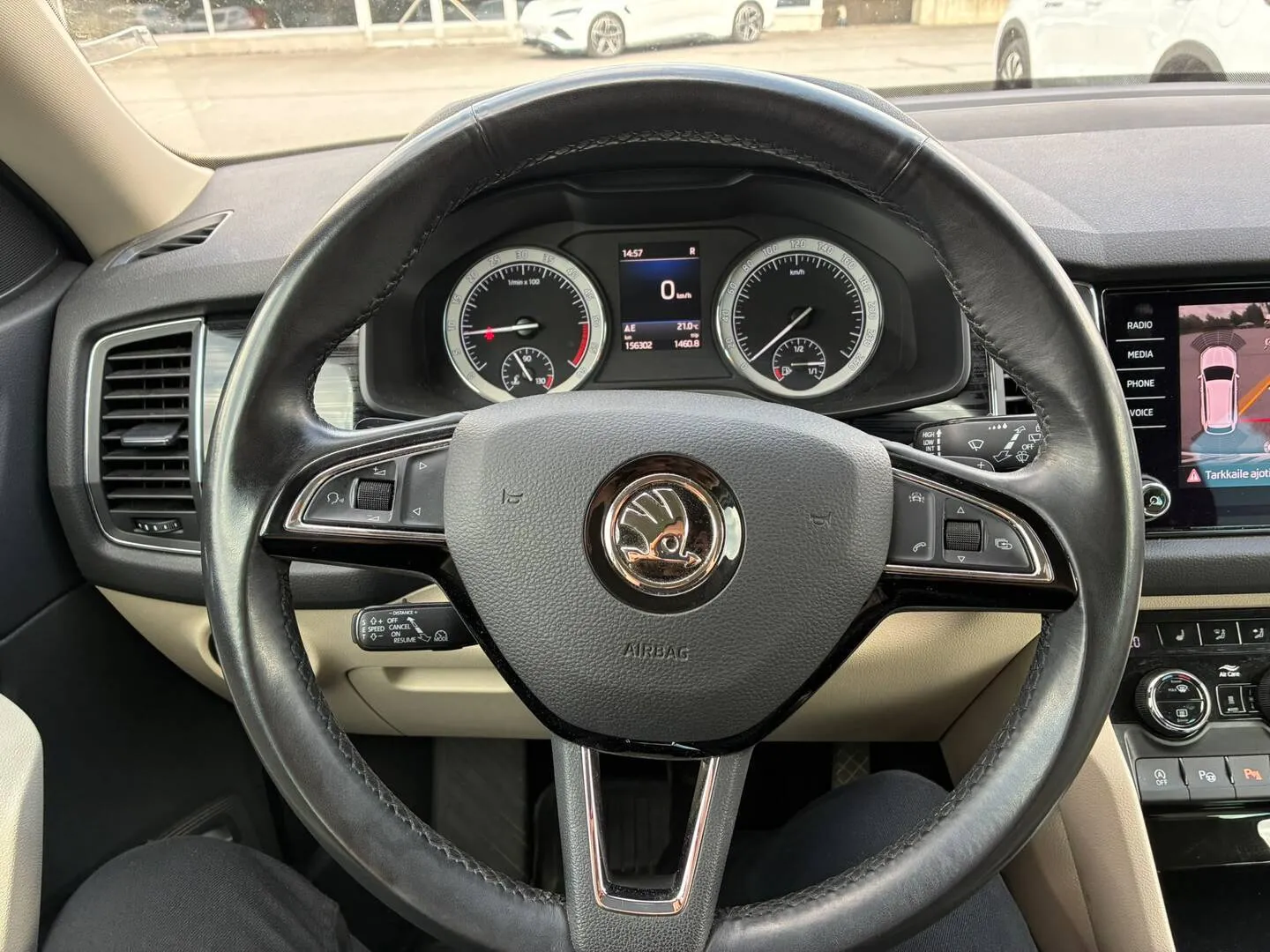 Skoda Kodiaq GMU-602 carousel image