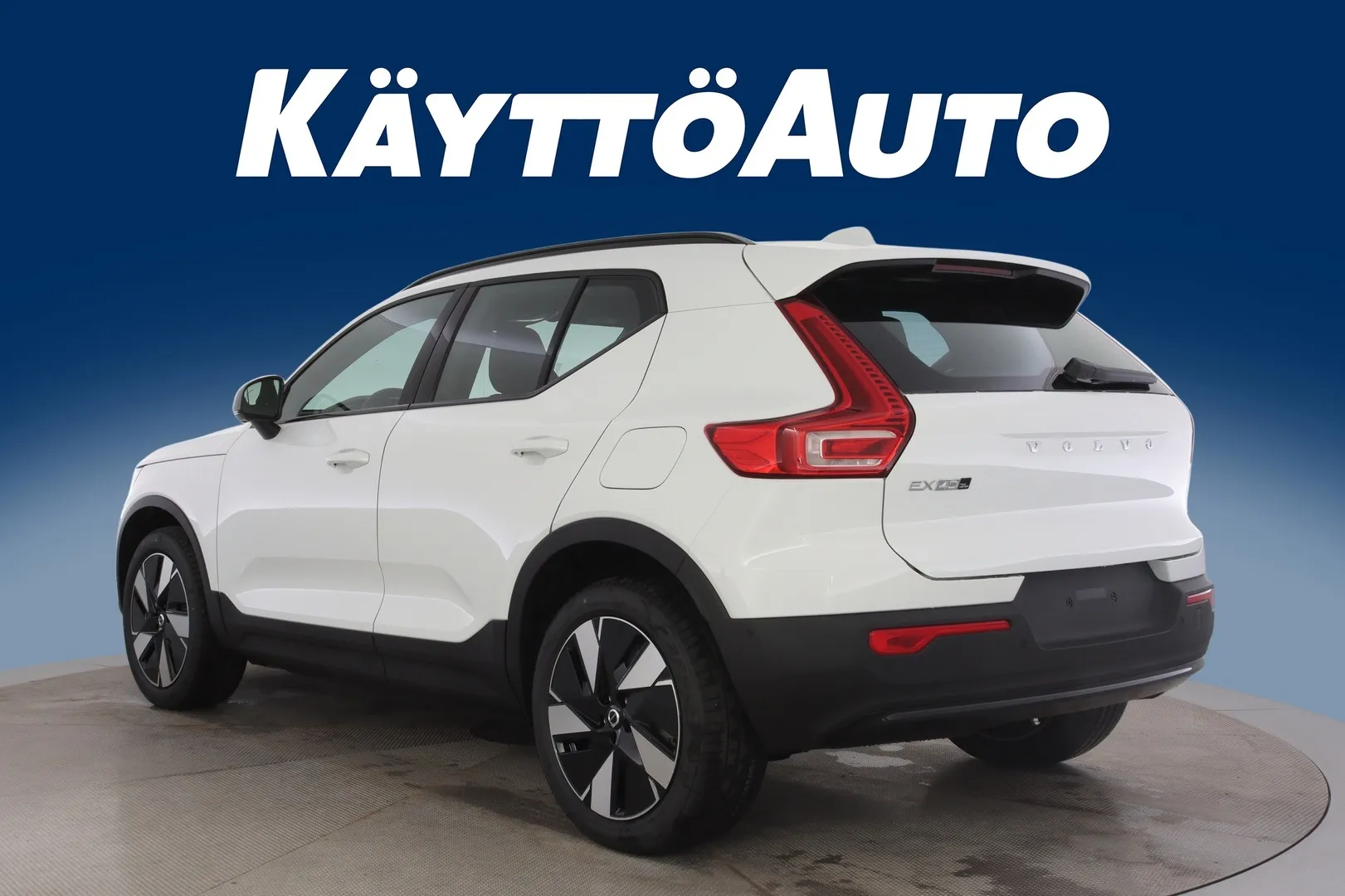 Volvo EX40 YMT-633 carousel image