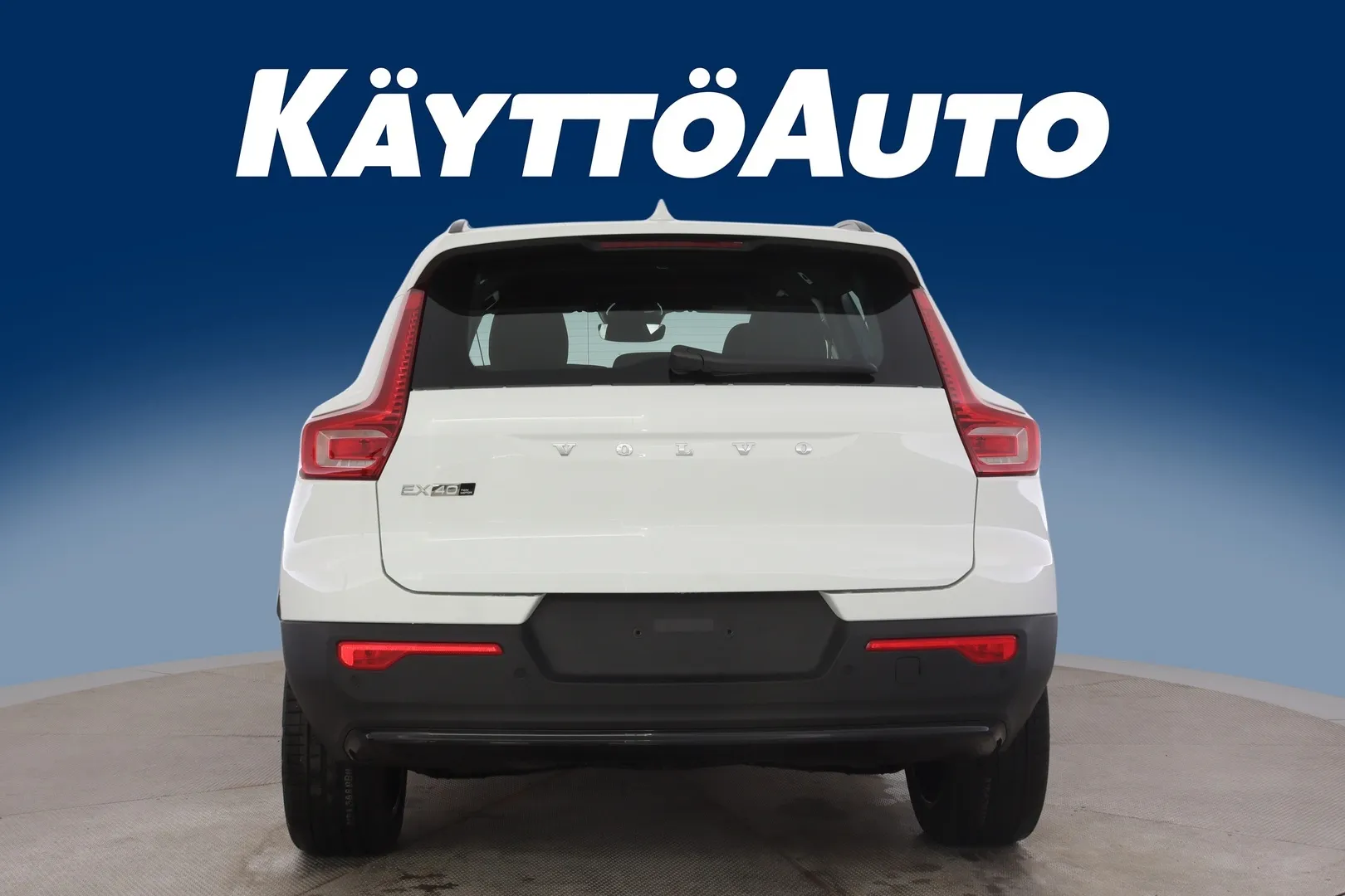 Volvo EX40 YMT-633 carousel image